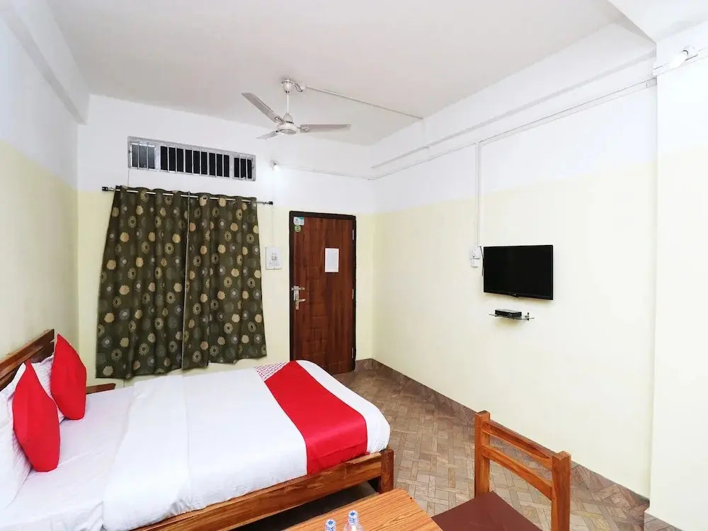 Hotel Bravo by OYO Rooms