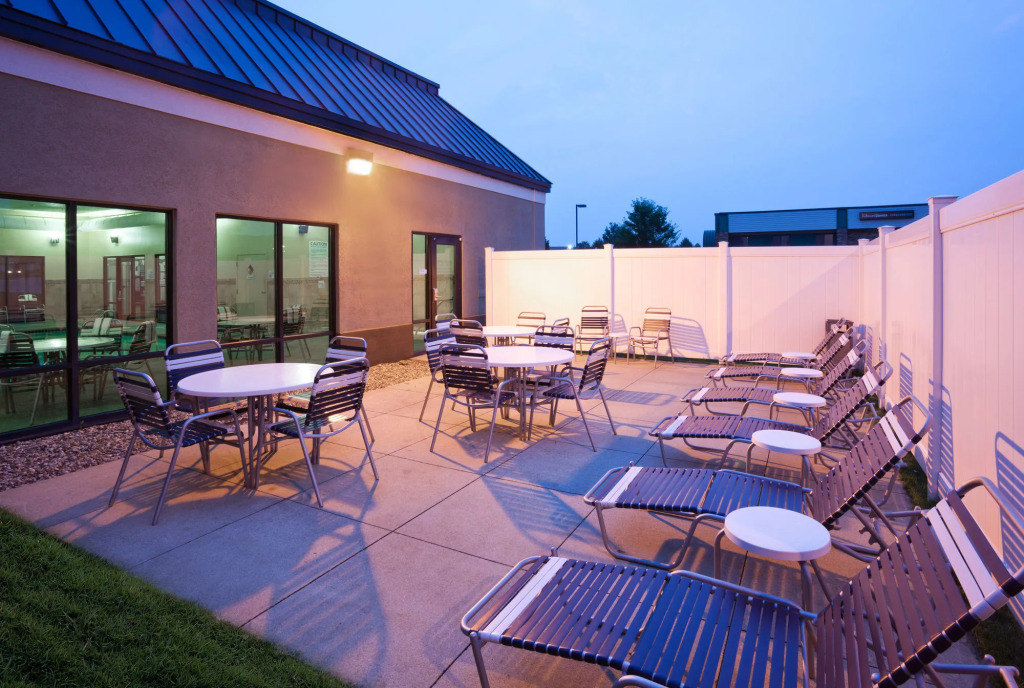 Holiday Inn Express Cedar Rapids - Collins Road by IHG