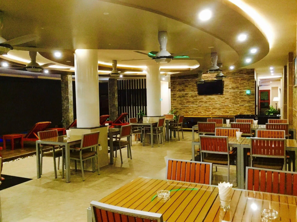 Triton Beach Hotel & Spa