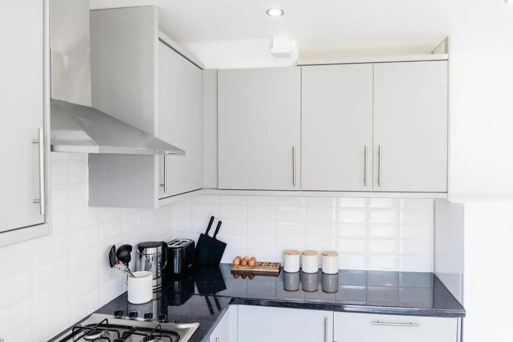 The Oval I CMK Executive & Stylish House I eco-Serviced Accommodation I SILVA