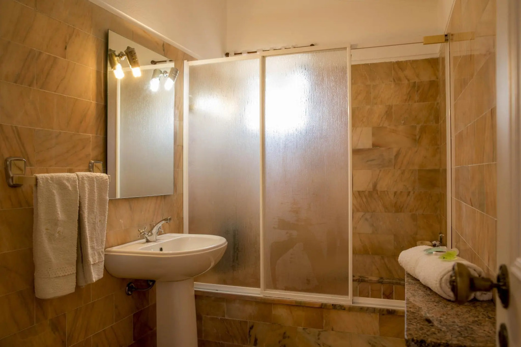 E - Countryside Guesthouse Bedroom nº 2