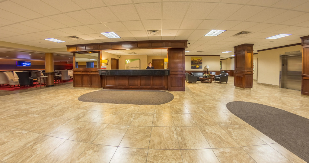 Holiday Inn Des Moines-Airport Conf Center by IHG