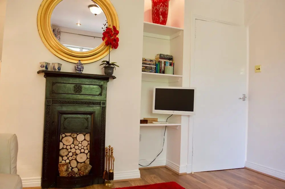 1 Bedroom Flat Near City Centre