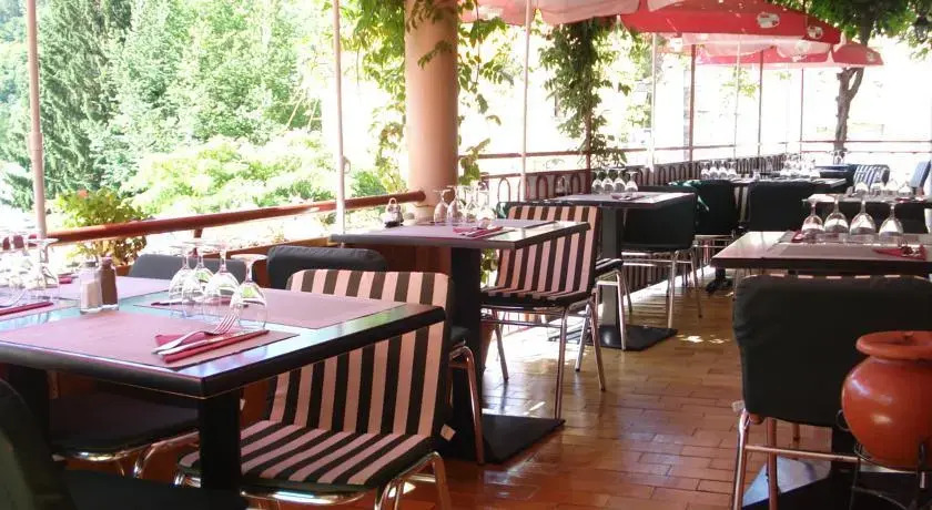Le Vieux Moulin