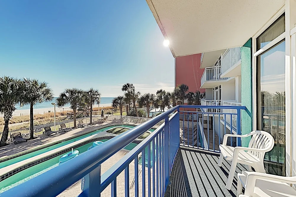 Beachfront W/ Pools, Hot Tubs & Lazy River 1 Bedroom Condo