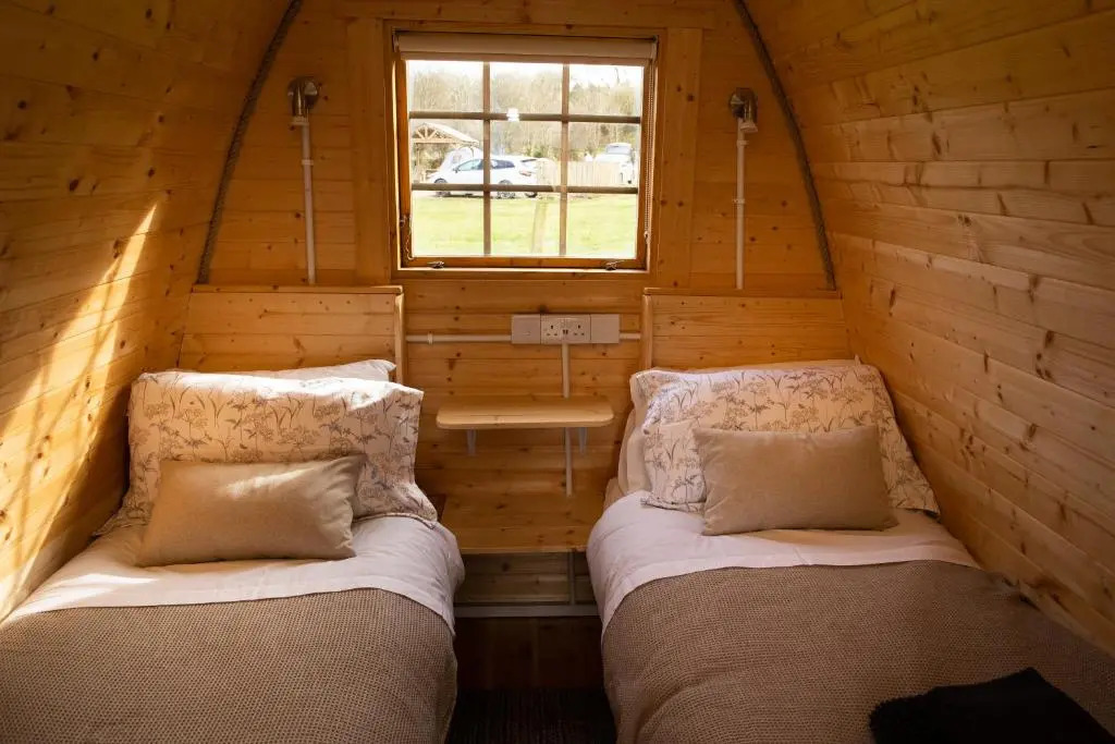 Cosy Pod-cabin Near Beautiful Landscape in Omagh