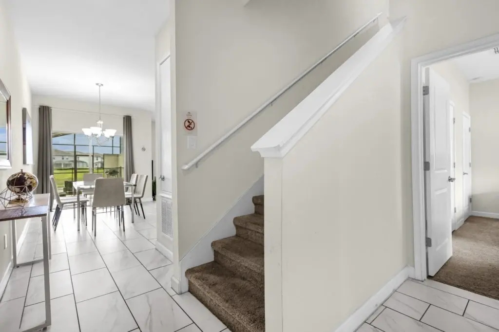 4 Bedrooms 3 Bathrooms Storey Lake 3135 Pp