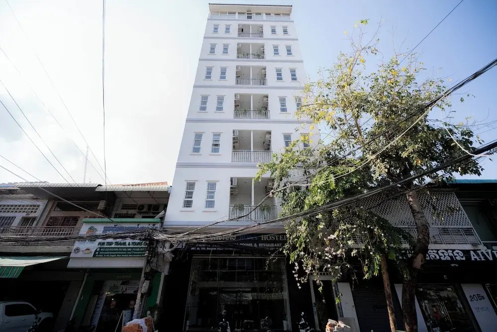 Bona Hotel