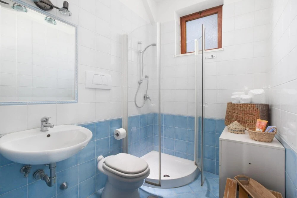 Apartment Miramare With Shared Pool Terraces and Internet Wi-fi