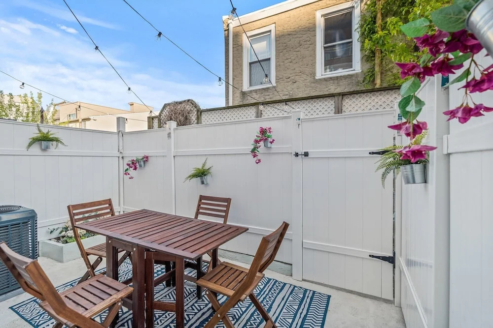 Trendy & Cozy Fishtown Game Room
