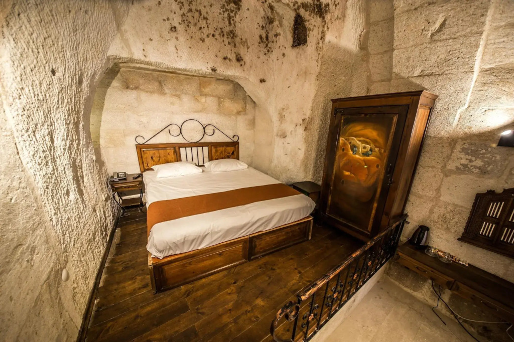 Harkasos Cave Hotel