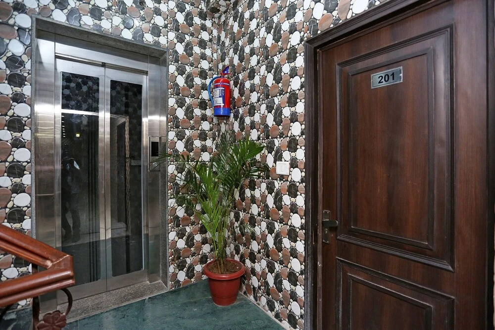 FabHotel Modesty Le Mount Delhi Airport