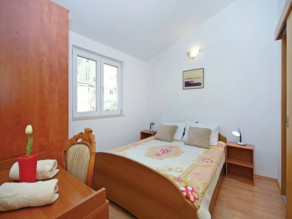 Comfortable Apartment in Makarska Near to Beach