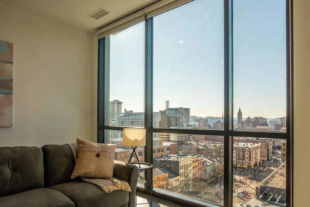 Modern Downtown Apartments by Frontdesk