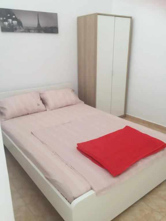 Corinth Beach Apartment and Hostel