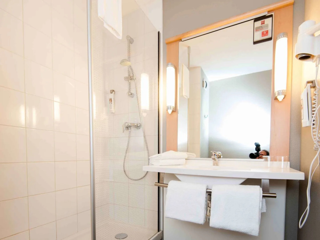 ibis Avallon