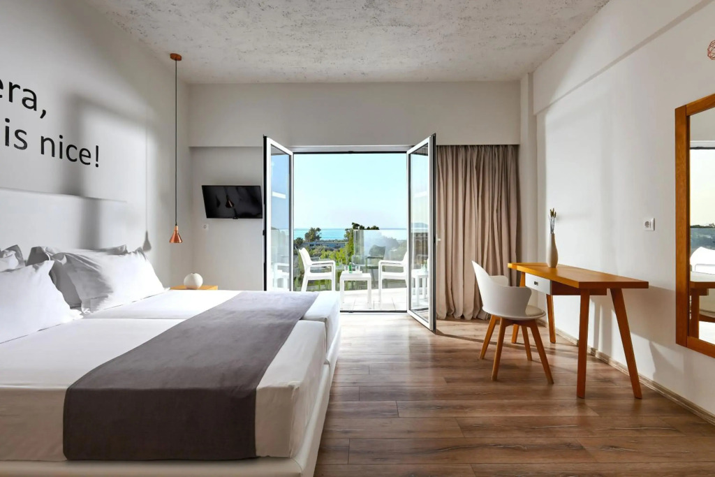 Vasia Royal Hotel