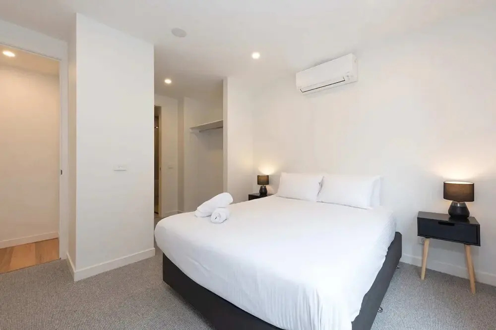Stylish 3 Bedroom With Free Parking