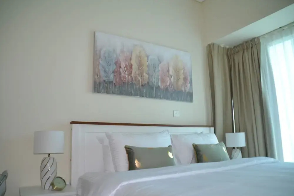 Delightful Lake View 1 Bedroom in JLT