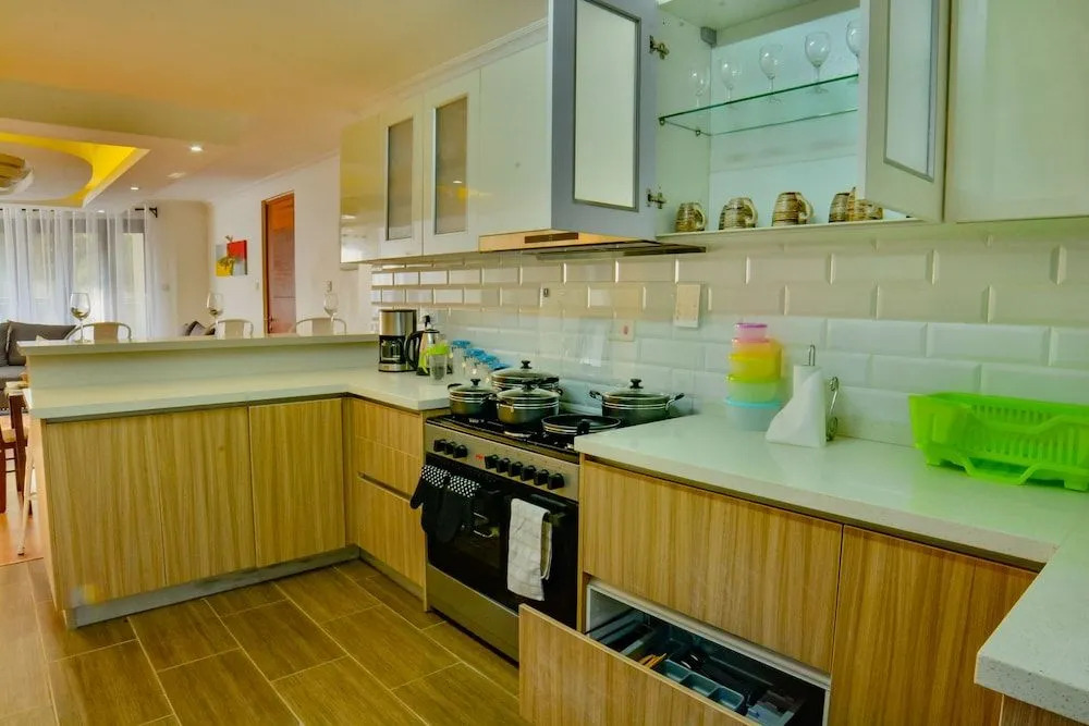 Edmor Residences - Riverside