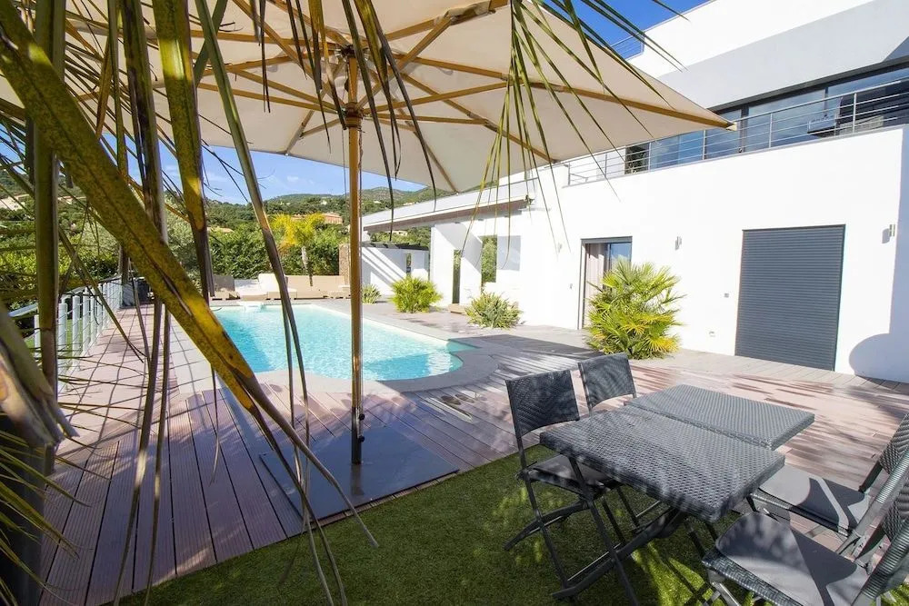 Villa Louancelie B&B