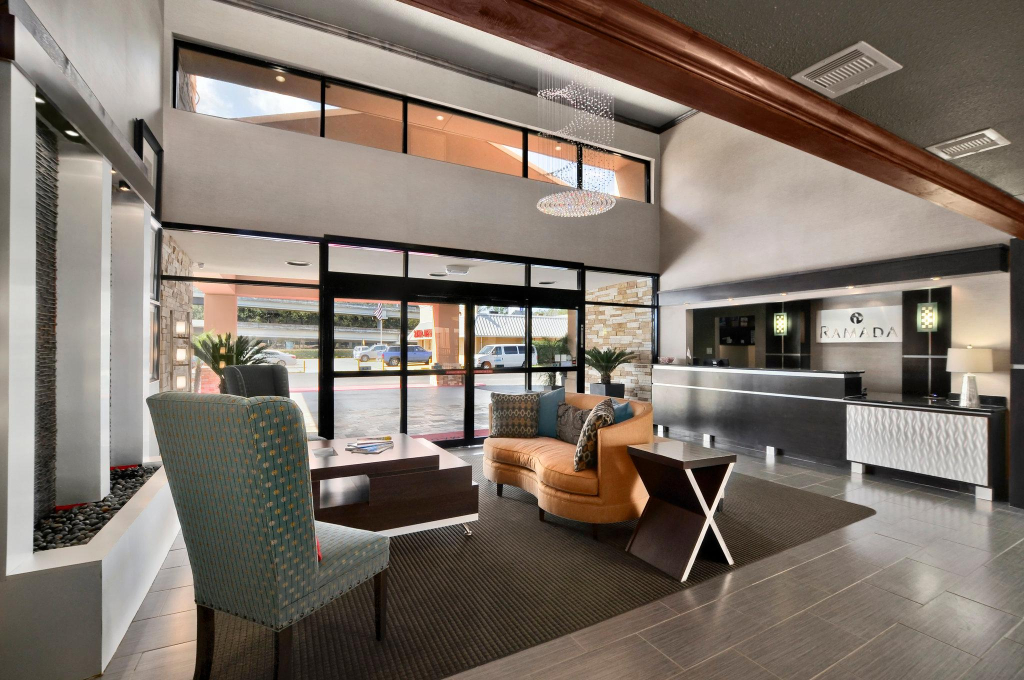 Red Lion Inn & Suites Houston IAH Airport