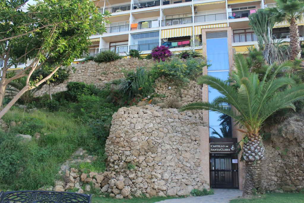 Castillo De Santa Clara 2