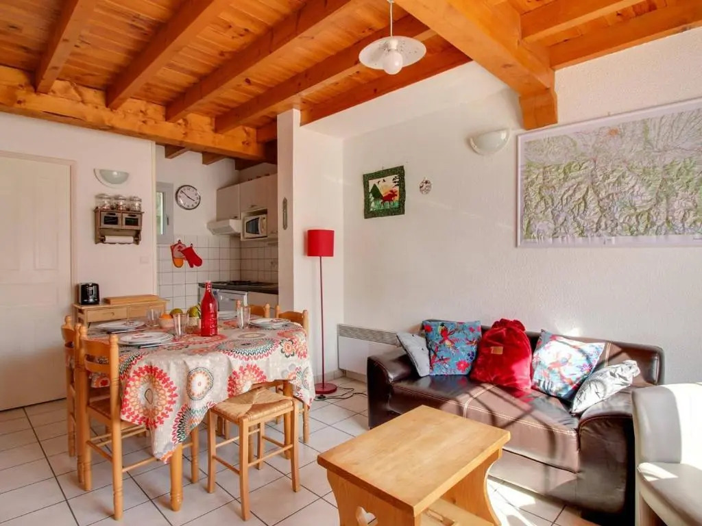 Appartement Esquièze-Sère, 4 pièces, 6 personnes - FR-1-402-90