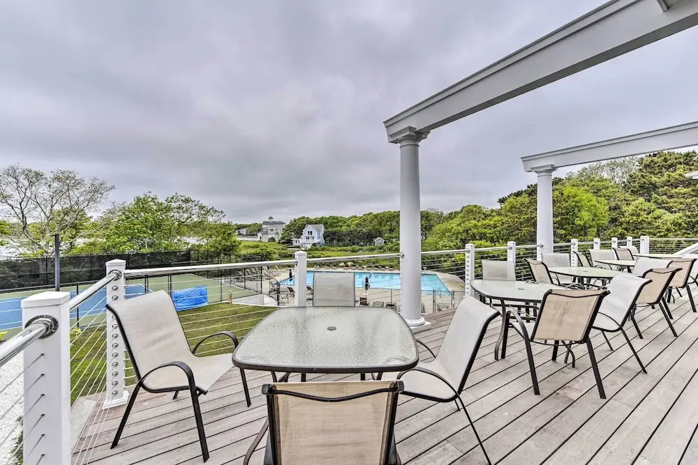 East Falmouth Family Gem w/ Private Beach Access