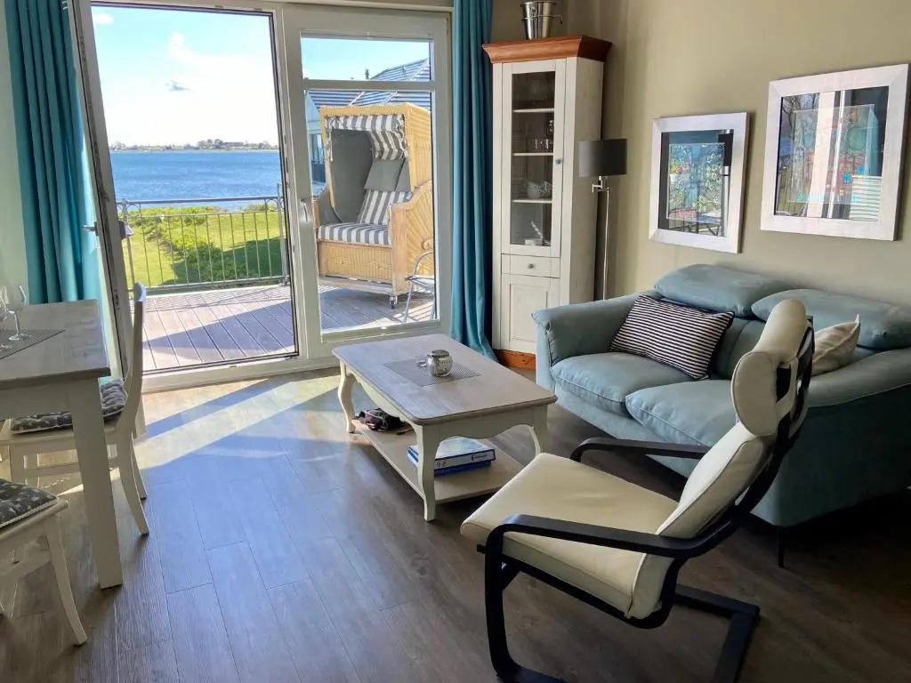 Fehmarn-Ostseeferien Strandresidenz Vogelflug141 App 4Meerblick