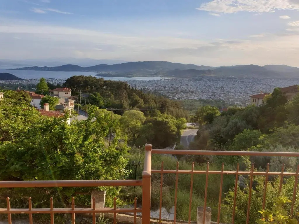 Apartment in Anakasia overlooking Volos