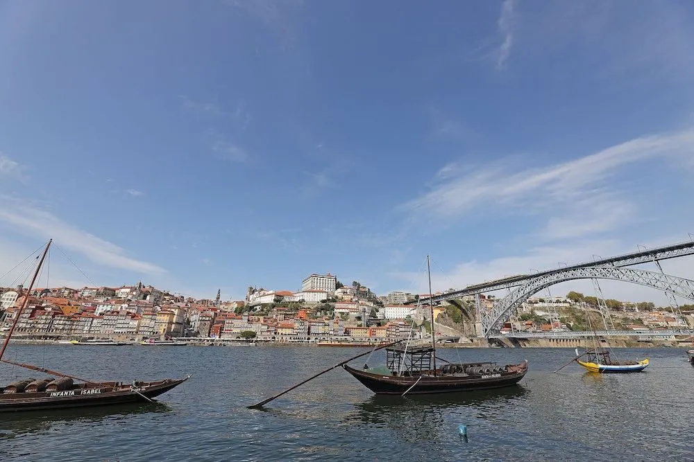 FLH Porto Downtown GuestHouse