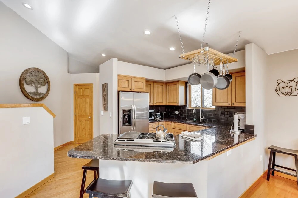 New Listing! 2-unit Getaway W/ Heated Garages 6 Bedroom Duplex
