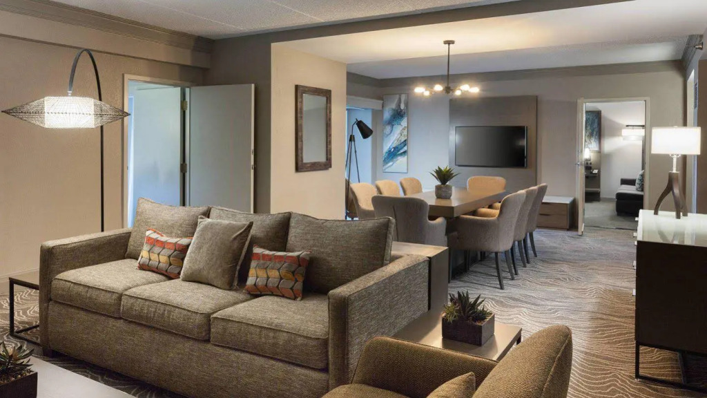 Marriott Savannah Riverfront