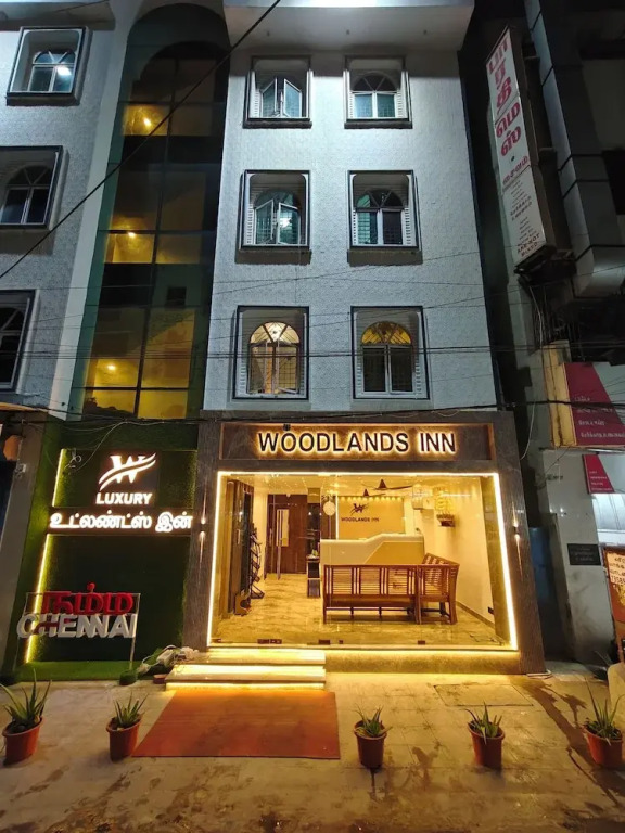 Woodlands Inn