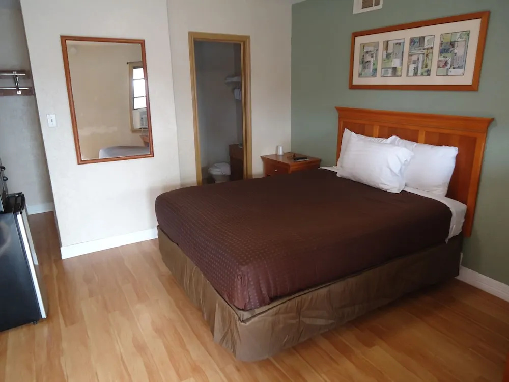 Budget Inn