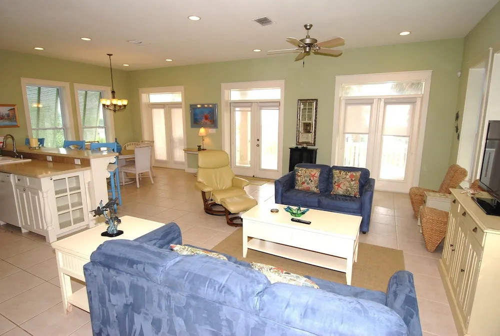 Tortuga House 3 Bedrooms 3 Bathrooms Home