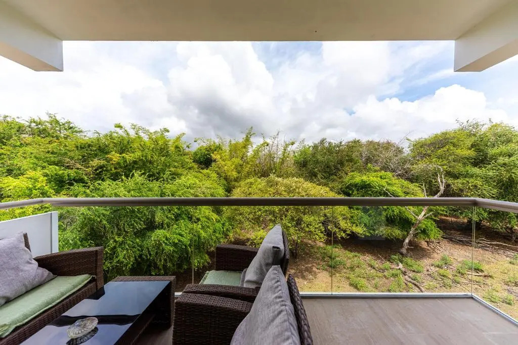 373 Wolmar Cosy and Modern Apartment- 200 metres from the Beach and Supermarkets and just next to Domaine de wolmar with views of deers and green natural park