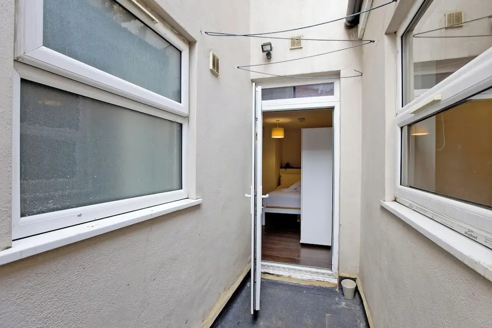Imperial Corner House-Whitechapel Apartment
