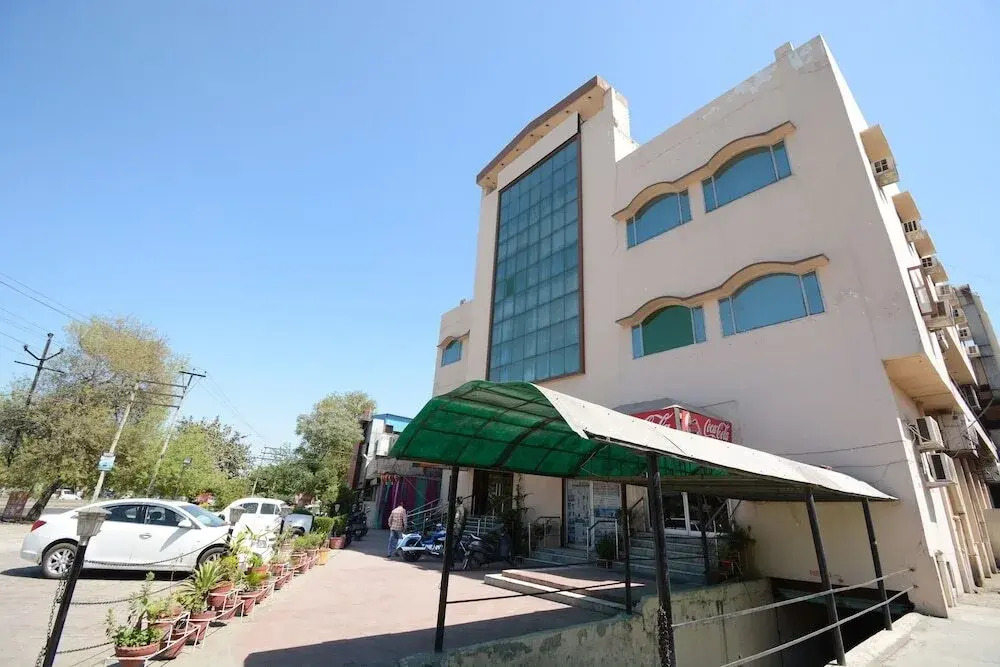 Vijay Resorts By OYO Rooms