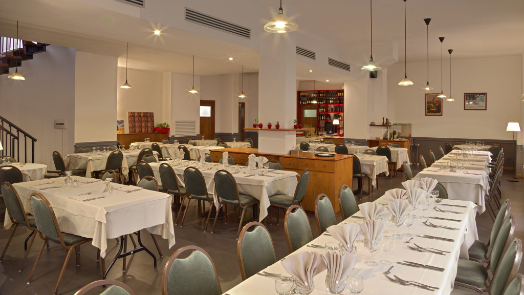 Mistral2 Hotel