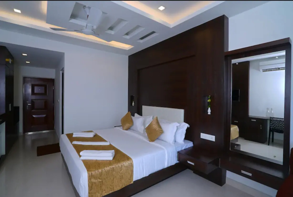 Moonline Resort