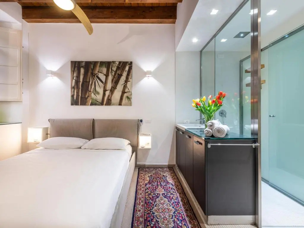 Martini Castello Boutique Apartments - Historic Center & Lift