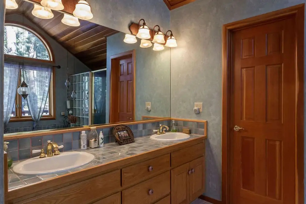 Pine View Lodge by Tahoe Mountain Properties
