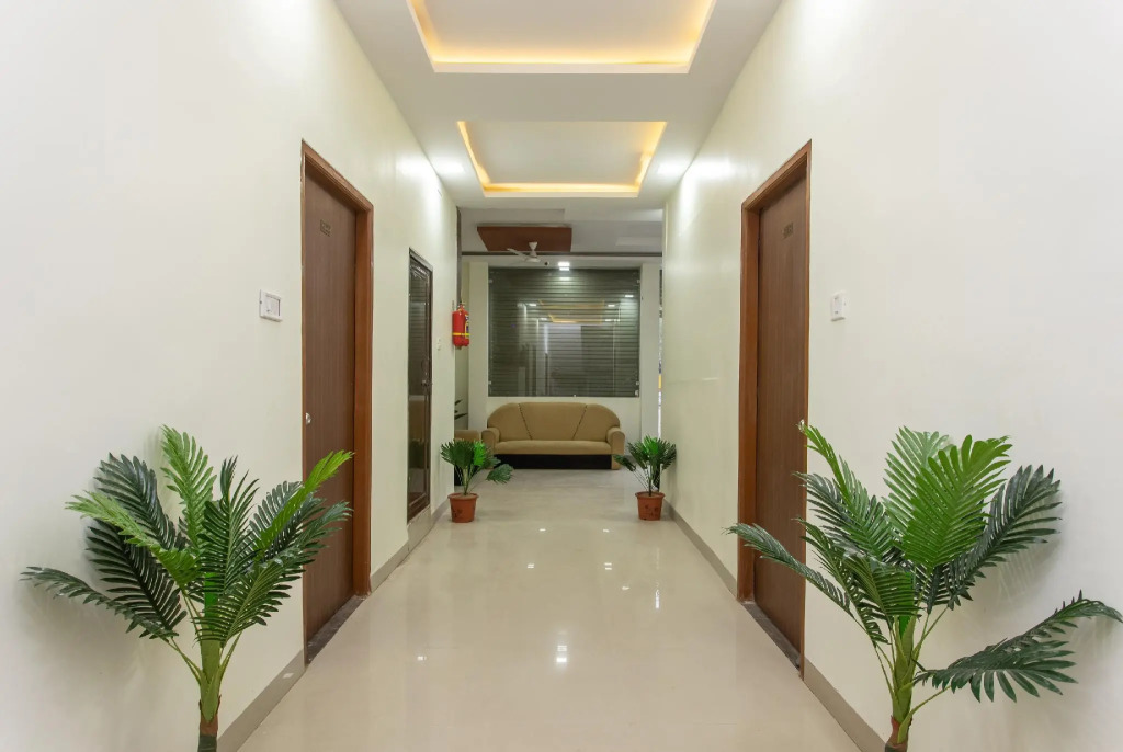 Hotel O Manjulam Regency