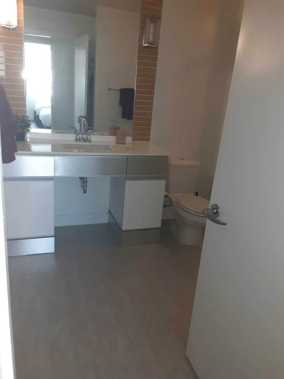 Deep Cleaned 1Br Apartment | Downtown Location