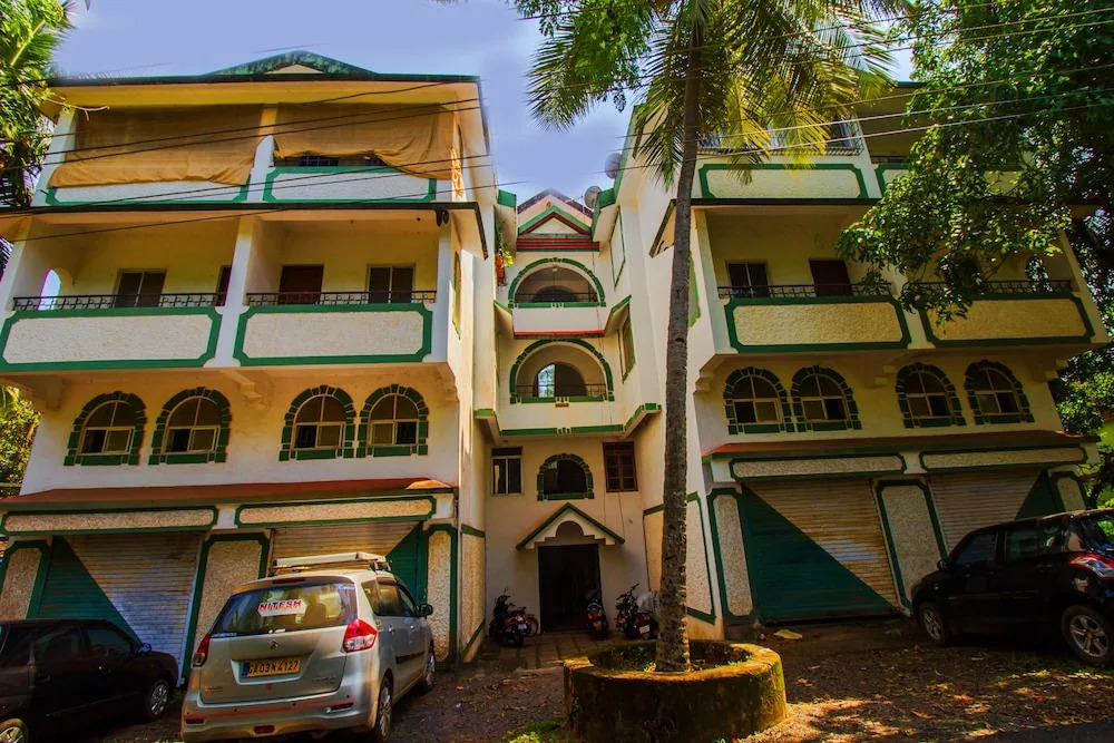 OYO 15817 Home Spacious 3BHK Candolim