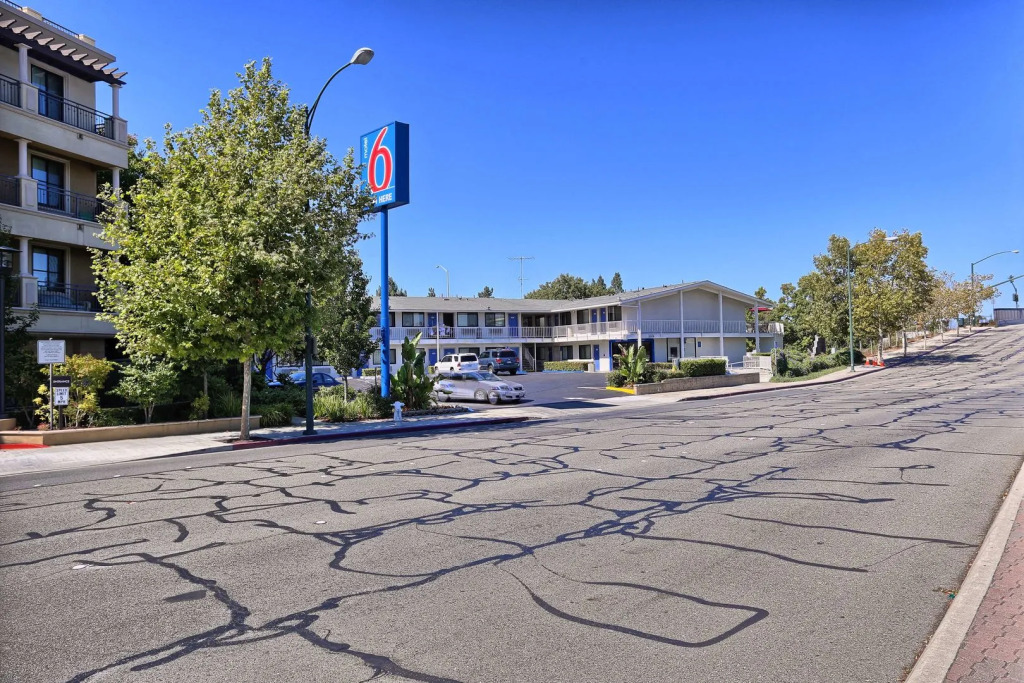 Super 8 by Wyndham Walnut Creek