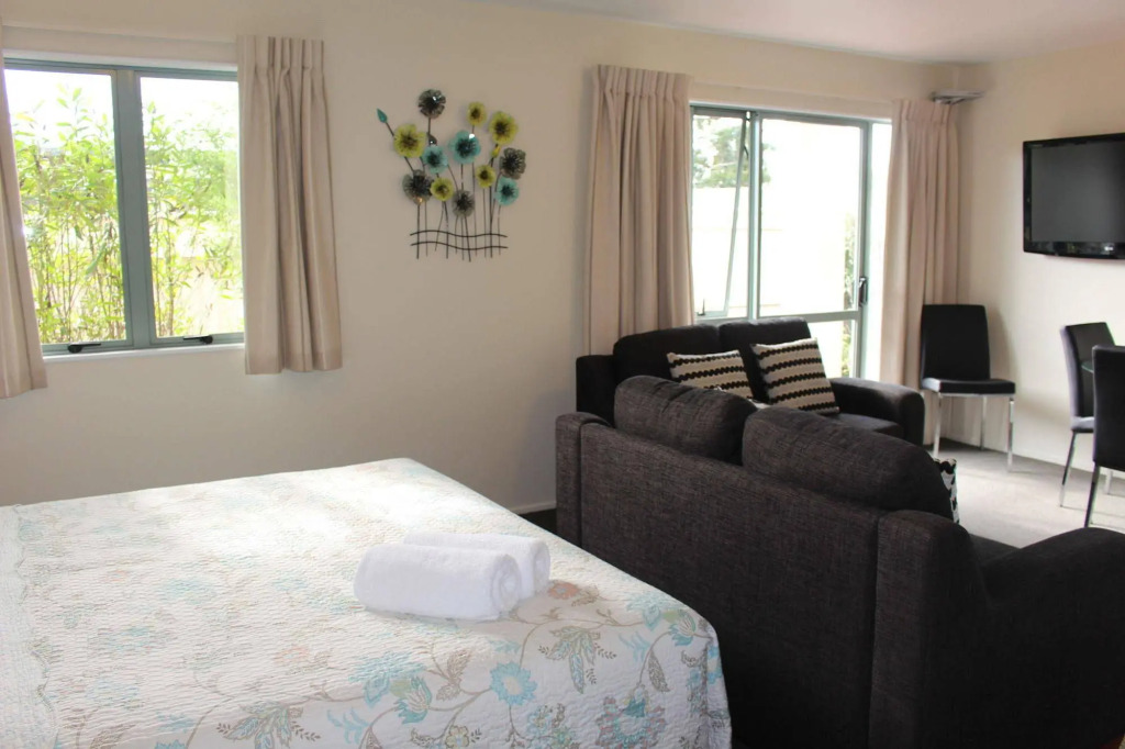 Westport Spa Motel