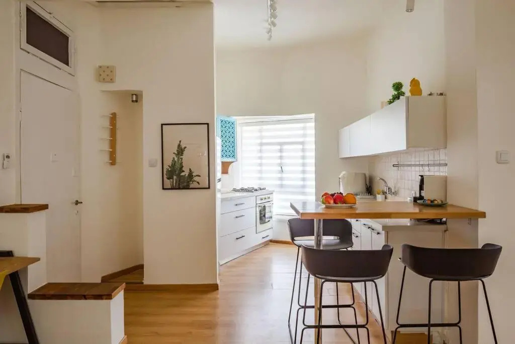^Superior 1 BR in the heart of the old north^
